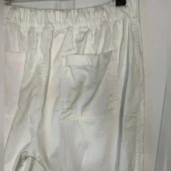Lou & Grey White Crop Pants - Picture 4 of 7